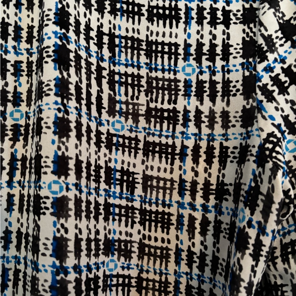 Lands' End Black and Blue Button Down Shirt
